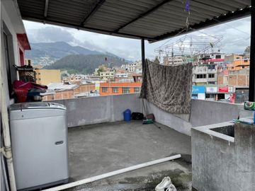 Villaflora, Casa  y 2 Locales en Venta, 280m2, 8 Habitaciones