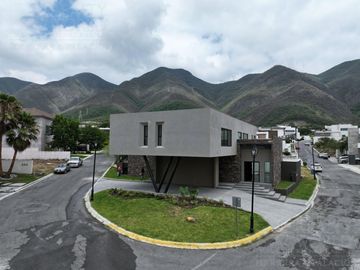 Casa en Venta Residencial y Club de Golf La Herradura