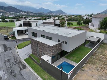 Casa en Venta Residencial y Club de Golf La Herradura