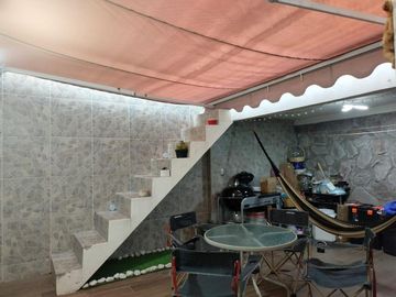 Casa en Venta, 4 recamaras en el Refugio, 5 minutos de la Anahuac
