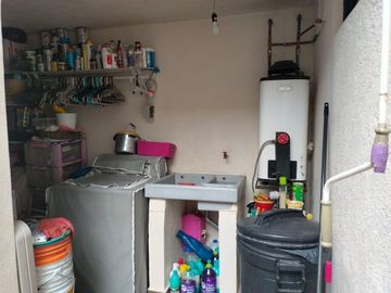 Casa en Venta, 4 recamaras en el Refugio, 5 minutos de la Anahuac