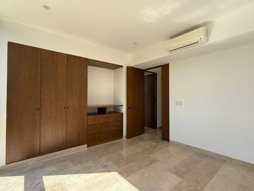 Departamento de 3 recámaras en venta con amenidades en Villas del Sol, Mérida.