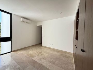 Departamento de 3 recámaras en venta con amenidades en Villas del Sol, Mérida.