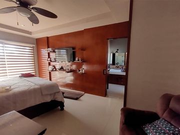 Casa en  venta en Club de Golf la Huerta Zerezotla 3 recamaras.