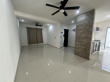 Venta Casa 2 Recámaras, Piscina Grand Santa Fe, Caucel Mérida