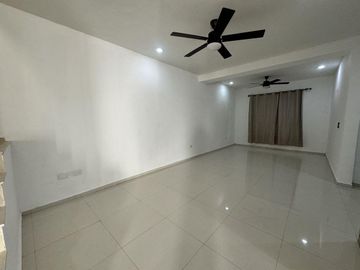 Venta Casa 2 Recámaras, Piscina Grand Santa Fe, Caucel Mérida