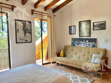 Residencia Venta  Fraccionamiento Lomas de Providencia