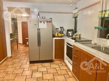Residencia Venta  Fraccionamiento Lomas de Providencia