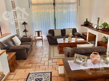 Residencia Venta  Fraccionamiento Lomas de Providencia