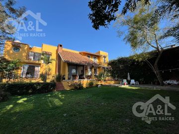 Residencia Venta  Fraccionamiento Lomas de Providencia