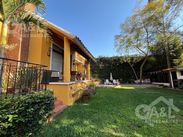 Residencia Venta  Fraccionamiento Lomas de Providencia