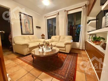 Residencia Venta  Fraccionamiento Lomas de Providencia