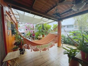 Venta de Casa Unifamiliar dos niveles en Betania.Cod-J257
