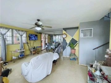 Venta de Casa Unifamiliar dos niveles en Betania.Cod-J257