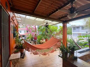 Venta de Casa Unifamiliar dos niveles en Betania.Cod-J257