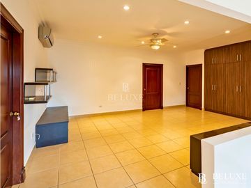 EN VENTA CASA EN RESIDENCIAL COSTA DE LAS PERLAS, COSTA DEL ESTE (2)