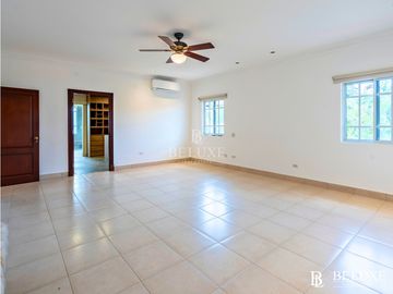 EN VENTA CASA EN RESIDENCIAL COSTA DE LAS PERLAS, COSTA DEL ESTE (2)