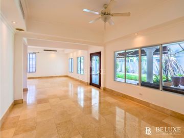 EN VENTA CASA EN RESIDENCIAL COSTA DE LAS PERLAS, COSTA DEL ESTE (2)