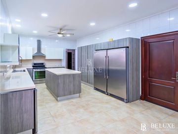 EN VENTA CASA EN RESIDENCIAL COSTA DE LAS PERLAS, COSTA DEL ESTE (2)