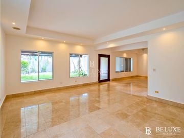 EN VENTA CASA EN RESIDENCIAL COSTA DE LAS PERLAS, COSTA DEL ESTE (2)