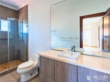 EN VENTA CASA EN RESIDENCIAL COSTA DE LAS PERLAS, COSTA DEL ESTE (2)