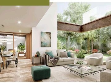 Casa de lujo en venta, acabados de primera con patio amplio, Sector La Cerámica - Cumbayá
