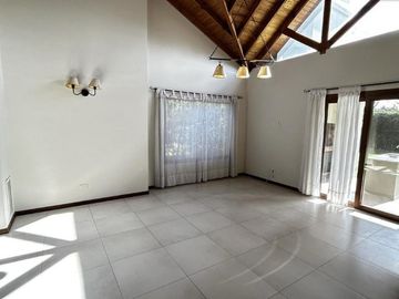 Casa en venta en Fincas de Iraola Ii