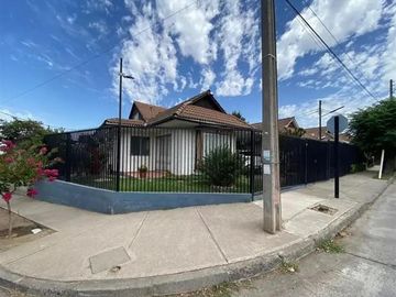 Casa en Venta en la foresta 7590