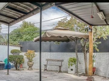 Casa en Venta en la foresta 7590