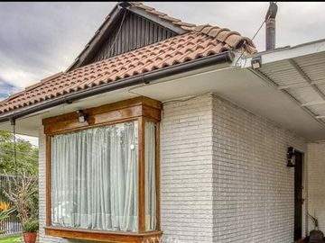 Casa en Venta en la foresta 7590
