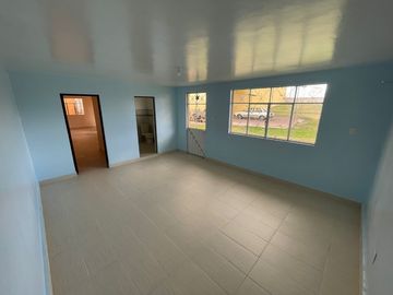 VENTA DE CASA CON TERRENO