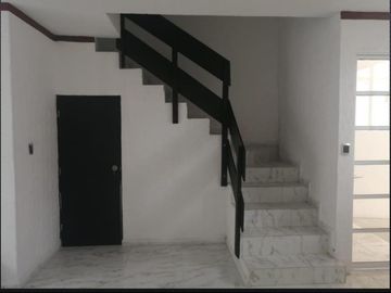 VENTA DE CASA EN FRACC PRIVADO