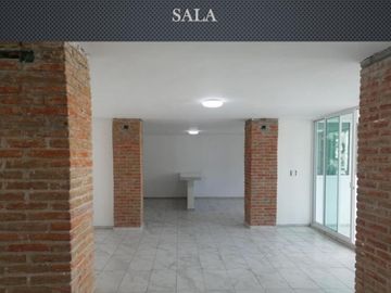 VENTA DE CASA CON 3 ACCESORIAS
