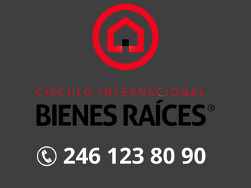 VENTA DE CASA CON 3 ACCESORIAS