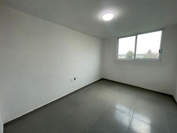 VENTA DE CASA CON 3 ACCESORIAS