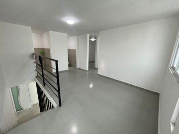 VENTA DE CASA CON 3 ACCESORIAS
