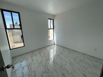 BONITA CASA EN VENTA EN FRACCIONAMIENTO