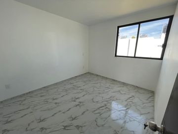 BONITA CASA EN VENTA EN FRACCIONAMIENTO