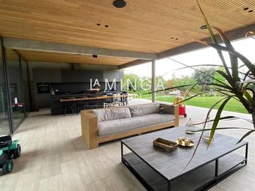 Casa en Venta en Piedra Roja