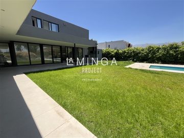 Casa en Venta en Las Brisas de Chicureo