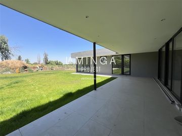 Casa en Venta en Las Brisas de Chicureo