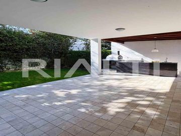 Casa en sector de La Viña, 3 habitaciones completas