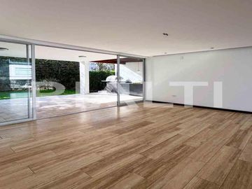 Casa en sector de La Viña, 3 habitaciones completas