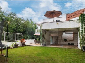 Casa en venta en Mártires de Chicago