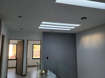 MODERNA ÚNICA