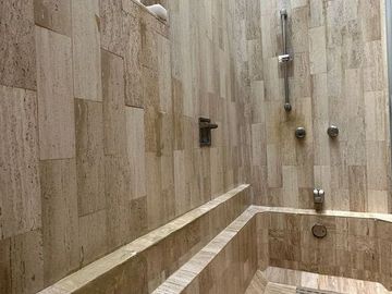 Casa en venta por la Colonia Seattle