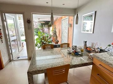 Casa en venta por la Colonia Seattle