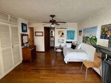 Casa en venta por la Colonia Seattle