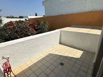 Casa en venta por la Colonia Seattle