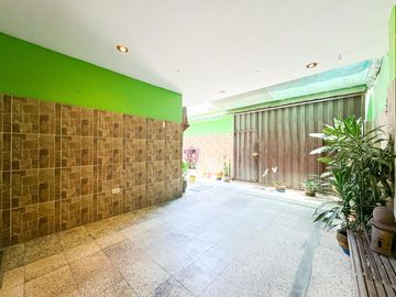 VENTA DE CASA DE TRES PISOS EN VENTANILLA ALTA